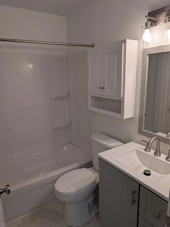1826 Sunnyside Dr. Apt. 8 — Photo 3