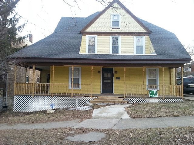 1st image of 416 W Western Ave