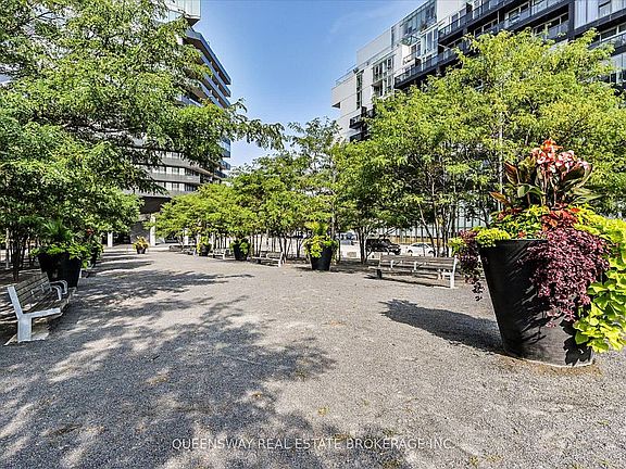 2nd image of 170 Bayview Ave #2604