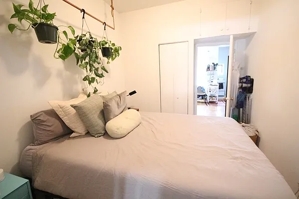 Rented by Dynamik Realty | media 3