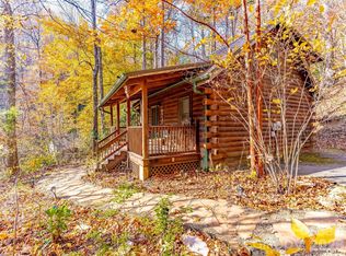 65 Charleston Harbor, Saluda, NC 28773