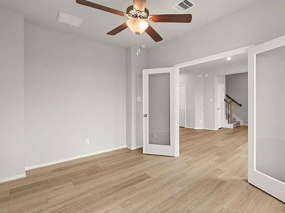 3rd image of 32023 Retama Rnch