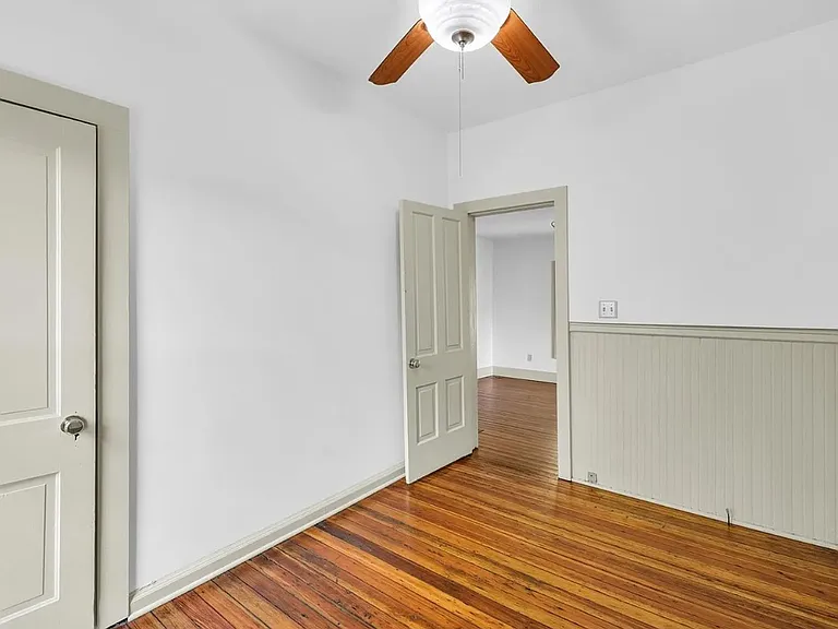 413 E Lincoln St — Photo 5