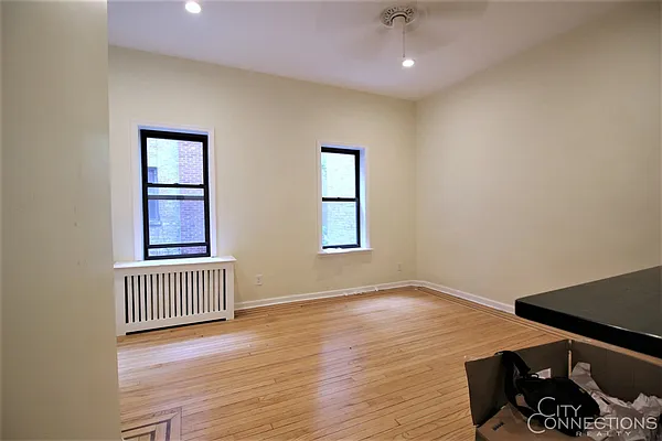 Rented by City Connections Realty | media 26