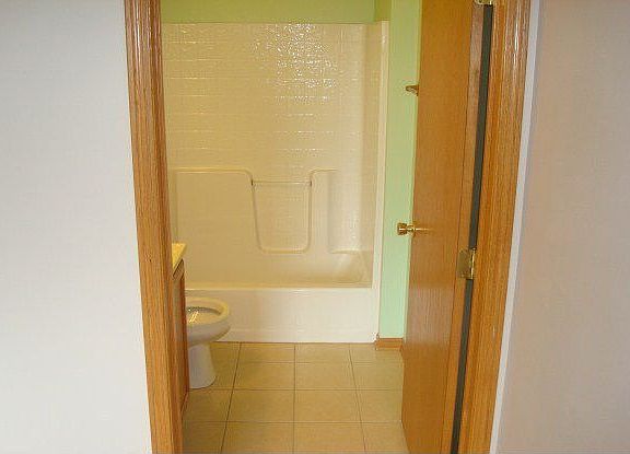 4th image of 1350 Rock Run Dr Unit 25