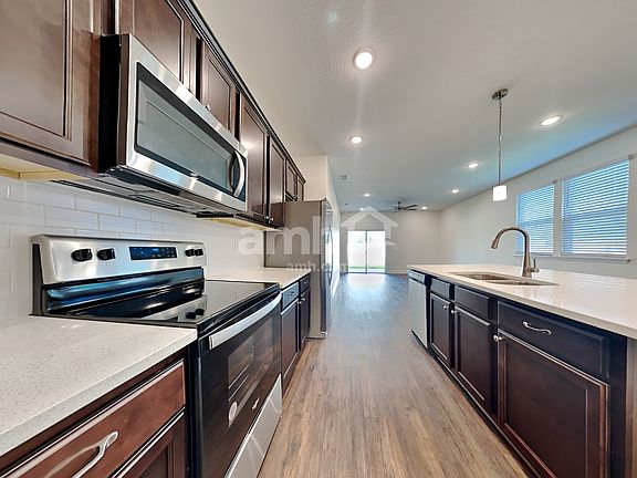 2nd image of 551 Onate Cir