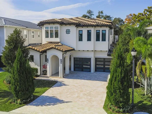 560 Country Club Dr, Winter Park, FL 32789