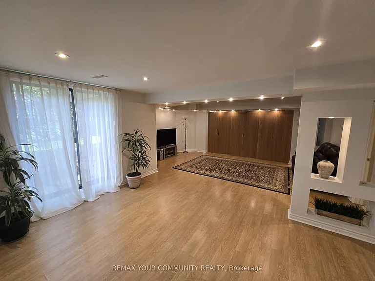 21 Addison St #BASEMENT — Photo 6
