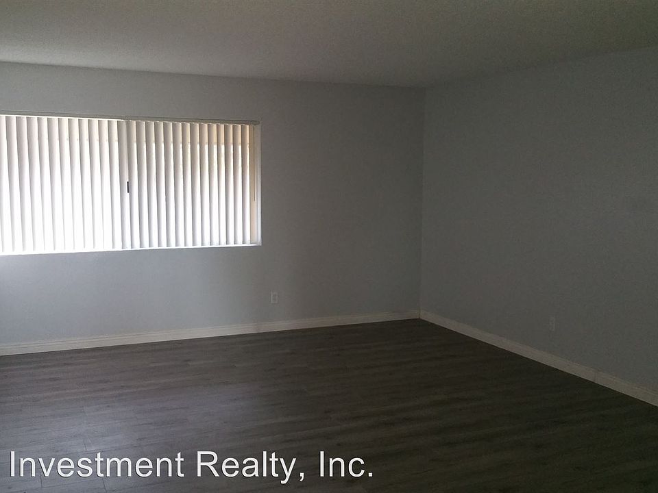 1st image of 711 E Noble Ave APT B7
