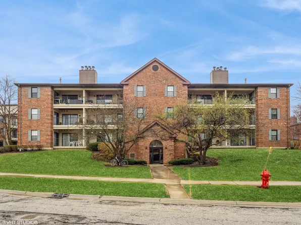 671 Hapsfield Ln APT 304, Buffalo Grove, IL 60089