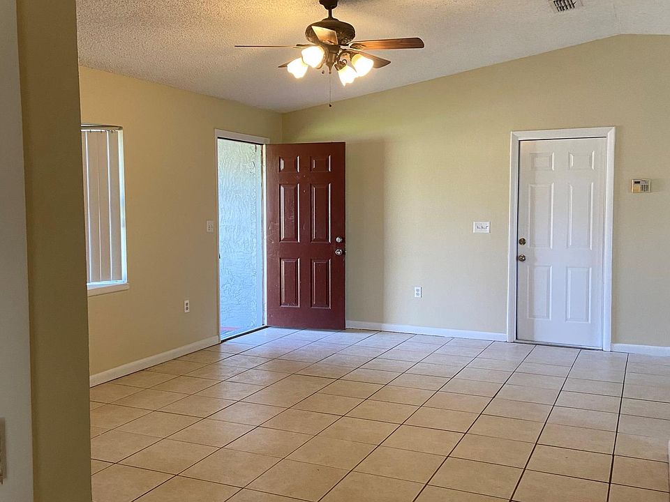 2nd image of 2439 Timbercreek Loop W