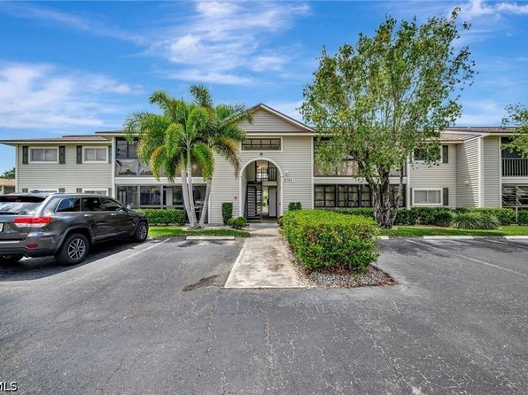 8110 S Woods Cir Unit 4