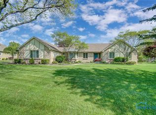 6948 Shadowcreek Dr, Maumee, OH 43537