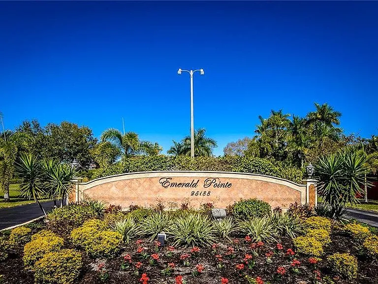Entrance to Emerald Pointe Living Community