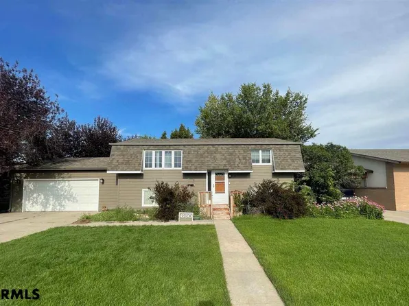 660 16th St, Gering, NE 69341