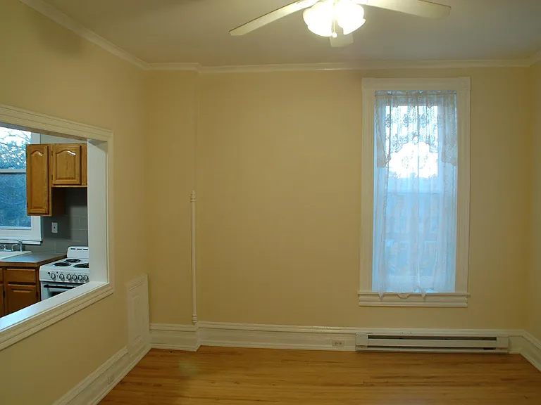 618 N 3rd St #2R — Photo 7