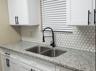 304 Centre St, Brazoria, TX 77422