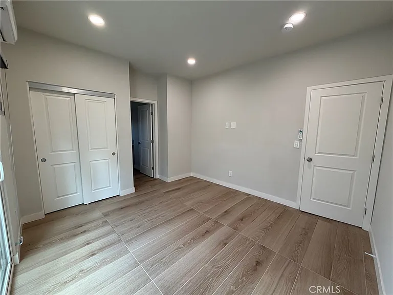 610 W Hollyvale St — Photo 8