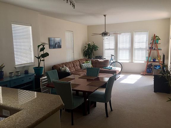 Living/Dining area