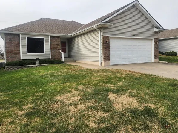 2906 Easton St, Harrisonville, MO 64701
