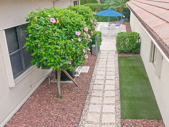 4th image of 10182 Noceto Way