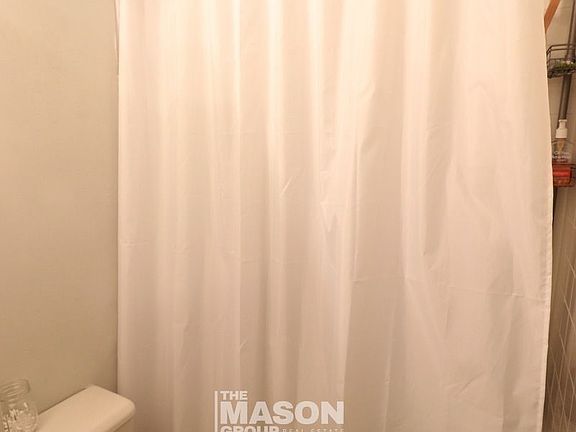5th image of 432 E 88th St APT 405