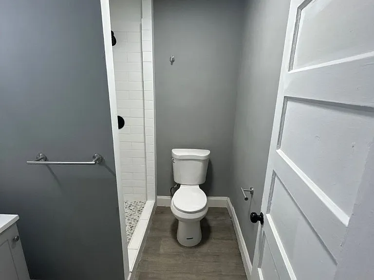 618 N Bouldin St #1 — Photo 7