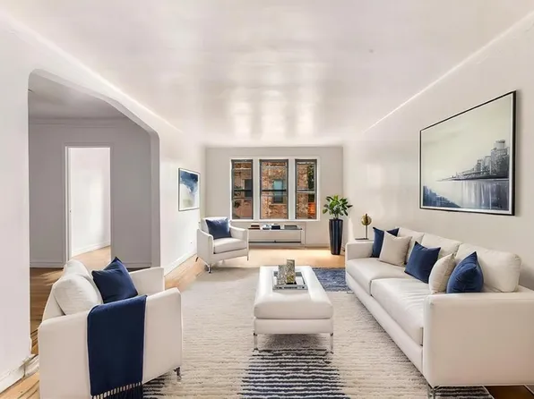 125 Hawthorne St APT 2K, Brooklyn, NY 11225