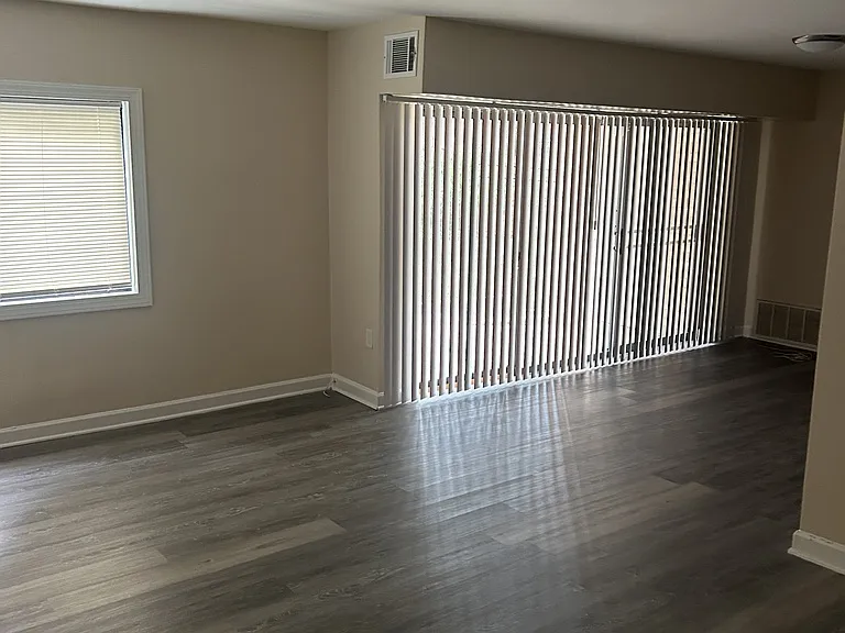 6310 Hil Mar Dr #3 — Photo 3