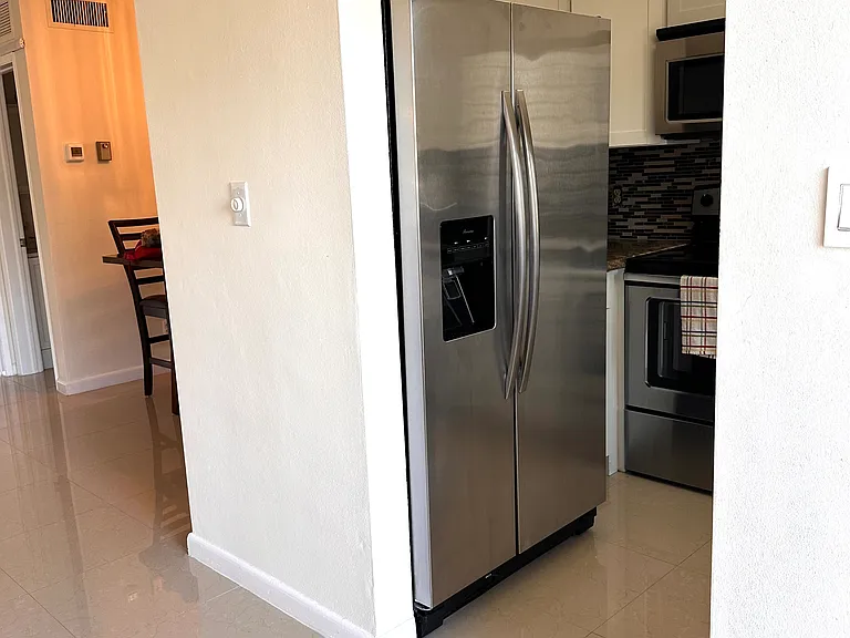 2050 NE 39th St #209N — Photo 16