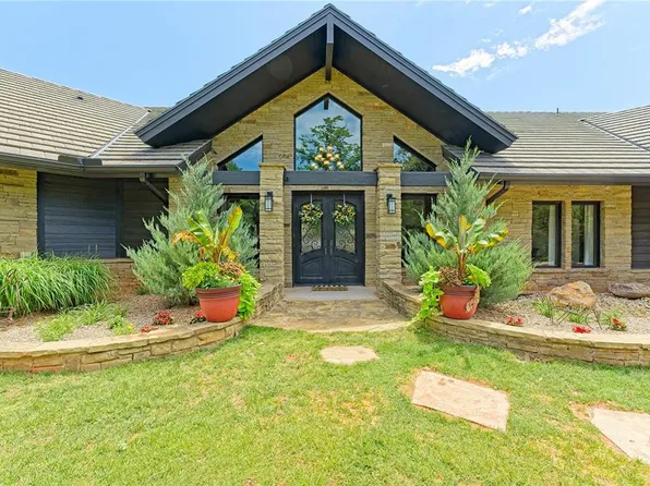 1051 Rockland Rdg, Norman, OK 73026