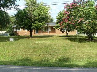 166 Roberts Rd, Eden, NC 27288