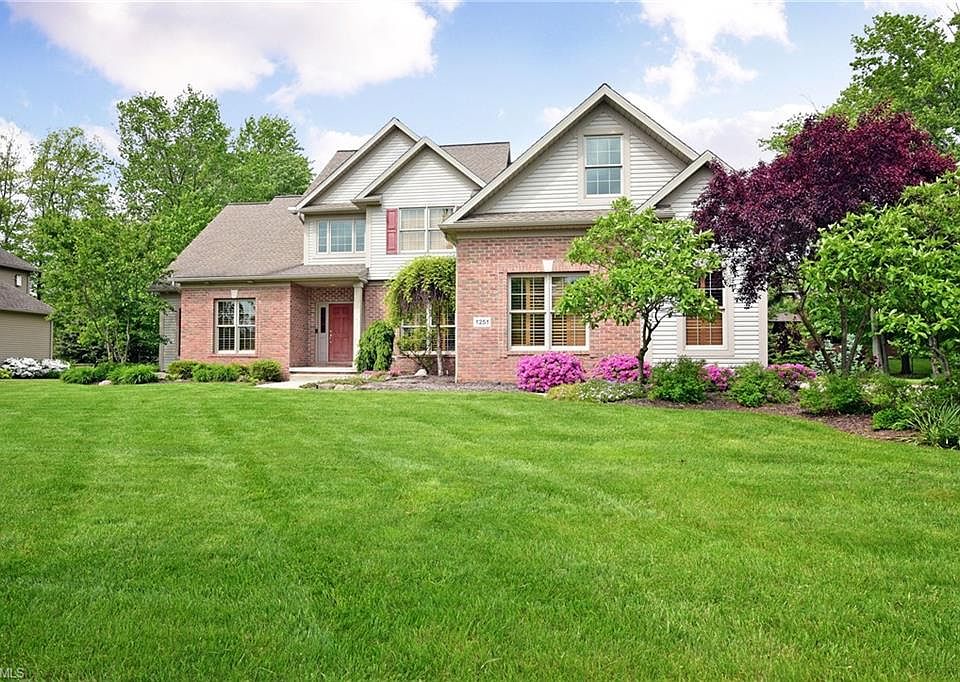1251 Springbury Dr, Uniontown, OH 44685 Zillow