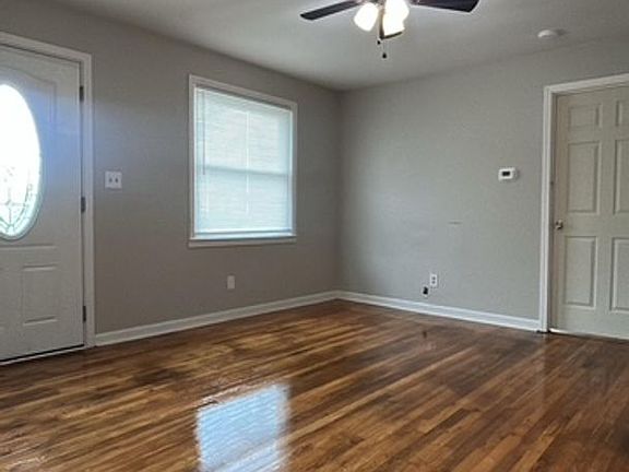 4th image of 1449 Kenton St