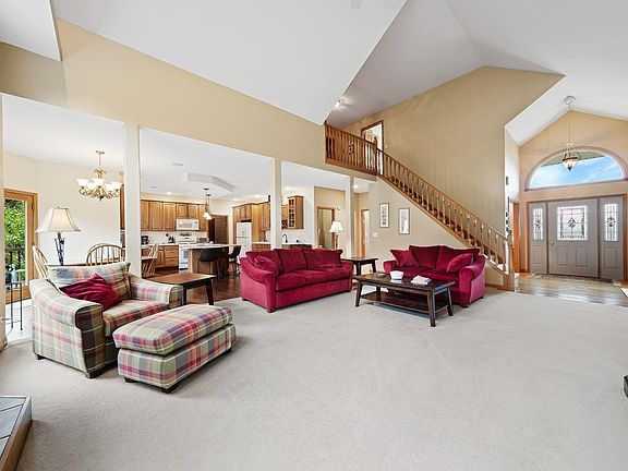 5th image of 53611 Lakefield Dr