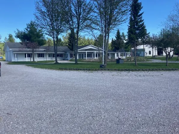 14685 Hubbard Lake Rd, Hubbard Lake, MI 49747