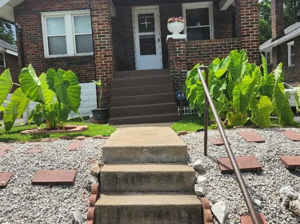 6104 Wyma Ave, Saint Louis, MO 63120