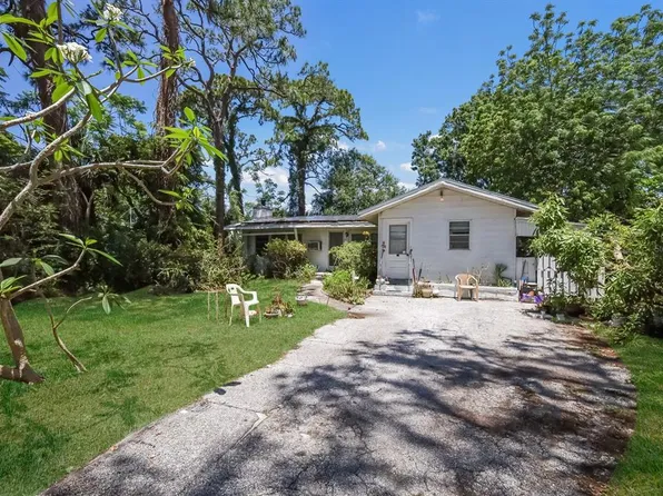 2105 Palm Ter, Sarasota, FL 34231