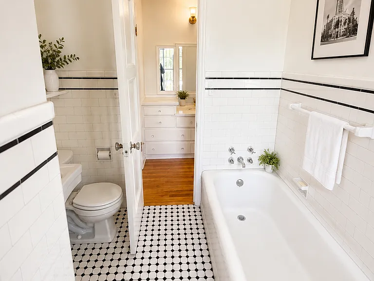 Los Altos A Legendary Residence at 4121 Wilshire Blvd — Photo 48