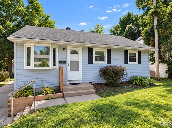 452 Shepley Dr, Saint Louis, MO 63137