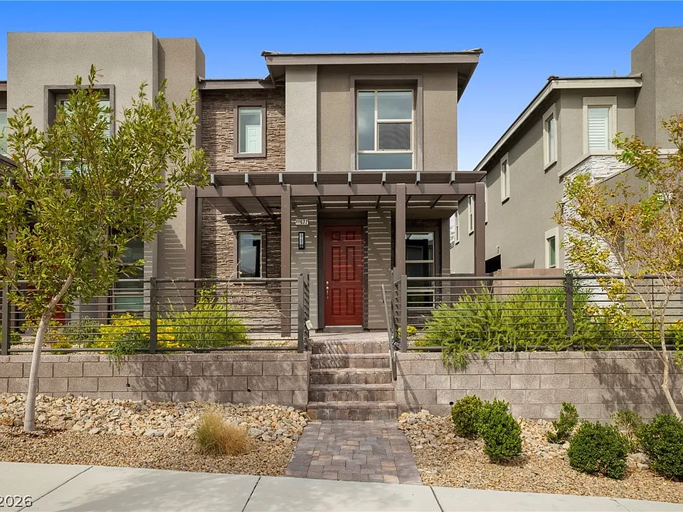 11677 Emerald Lake Ave