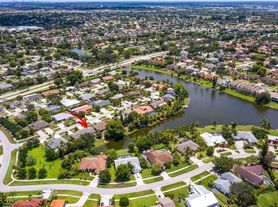 1367 Riverside Cir, Wellington, FL