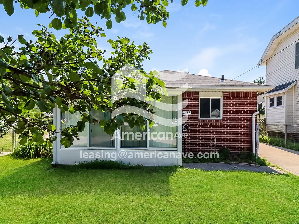 4156 Garden Park Dr