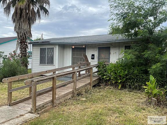 3rd image of 715 Villa Verde Dr
