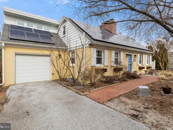 327 Lambeth Walk, York, PA 17403