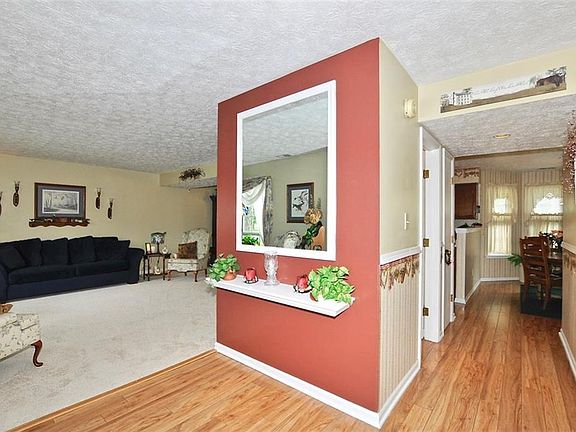 4th image of 1424 Sweet Gum Dr
