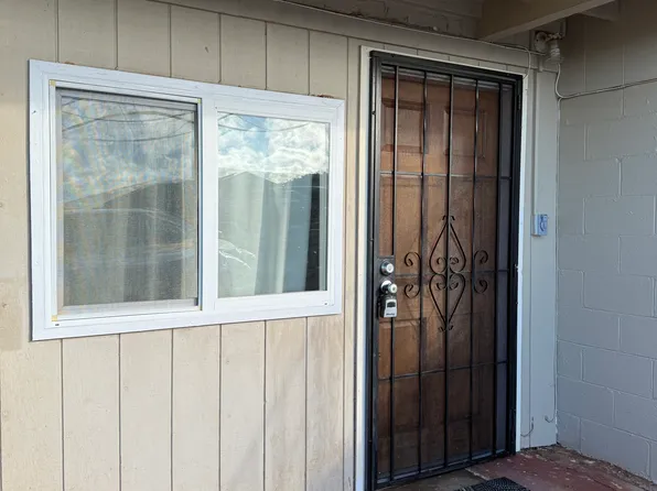 2226 Noah St, Honolulu, HI 96816