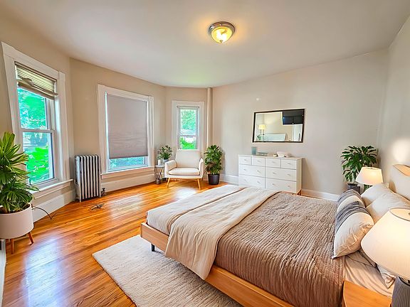 2nd image of 195 Sagamore St #1