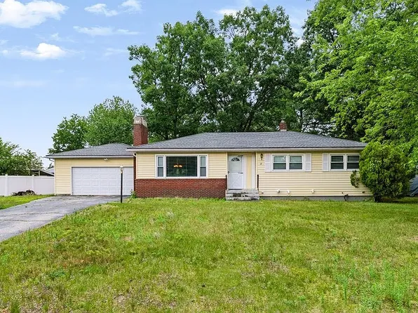 12 Wheaton Dr, Nashua, NH 03063
