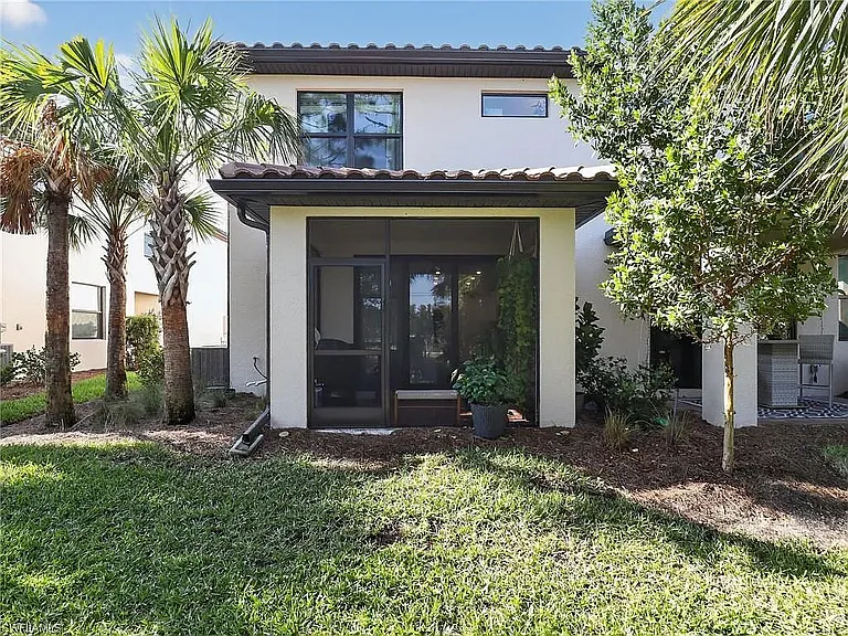 1672 Lake Jessup Cir — Photo 17